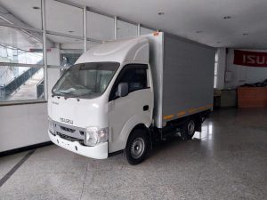 Isuzu Traga Box